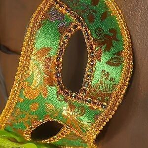Costume Masquerade Ball Mask Freen Gold